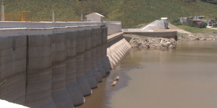 Aumenta nivel de la presa Las Vírgenes tras recientes lluvias