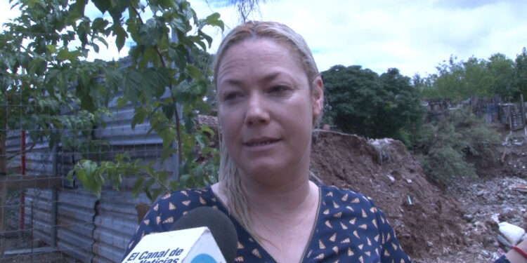 Vecinos de la colonia CDP temen colapso de sus viviendas