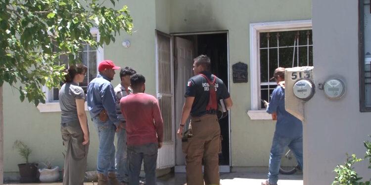 Incendio en vivienda de Delicias moviliza a cuerpos de emergencia