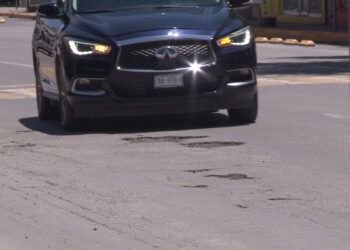Foco de baches y calles agrietadas en el centro tras lluvias