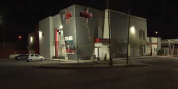 Hombre resulta herido tras asalto en terreno baldío