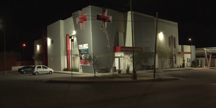 Hombre resulta herido tras asalto en terreno baldío