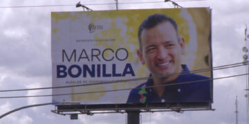 Aparecen espectaculares de entrevista con Marco Bonilla en Ciudad Juárez