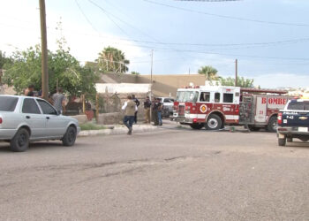 Incendio en jacal moviliza a bomberos en Delicias