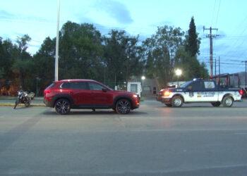 Choque en la Tecnológico: Motociclista Lesionado
