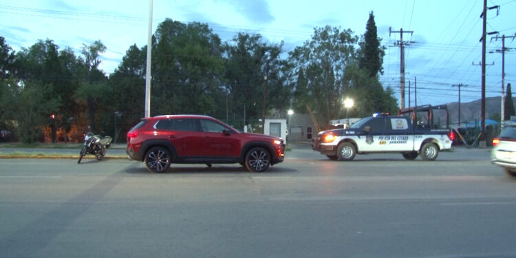 Choque en la Tecnológico: Motociclista Lesionado