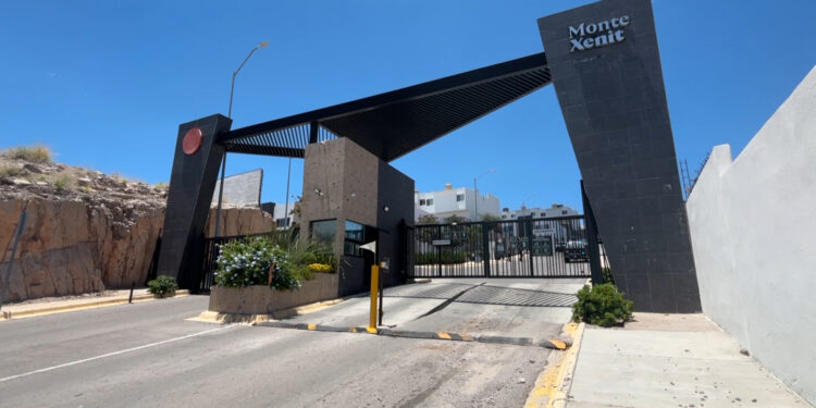 Monte Xenit queda vacío tras orden de desalojo