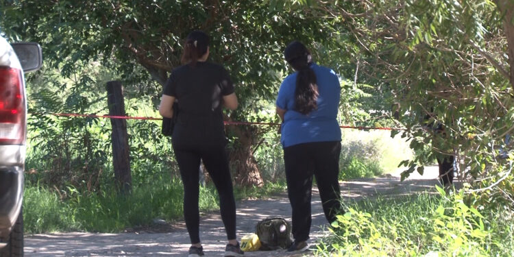 Localizan cuerpo de un hombre con heridas en el cuello al sur de la ciudad