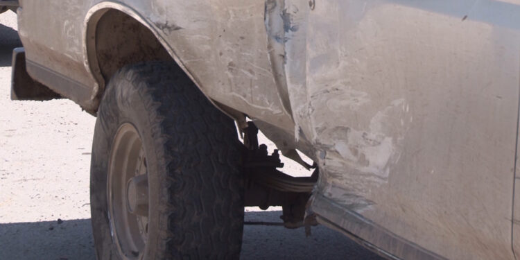 Dos personas lesionadas en choque en la colonia Mármol II