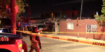 Arrestan a seis tras atropello, fuga y agresión a policías