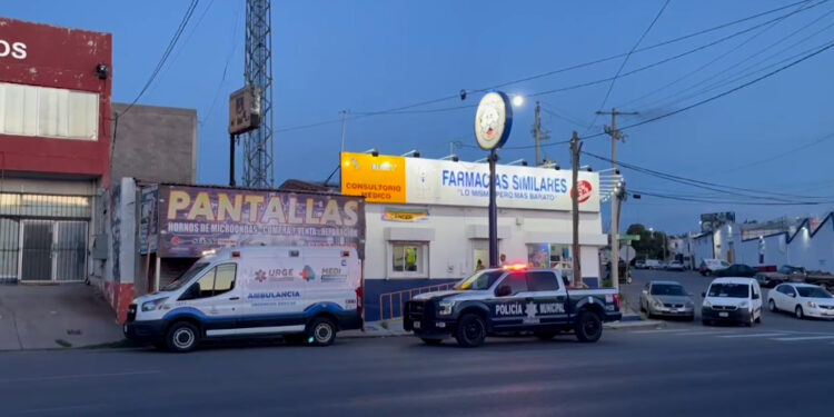 Mujer de 76 años fallece en consultorio de farmacia