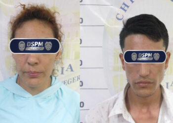 Pareja detenida en Chihuahua con presunta droga y arma de utilería