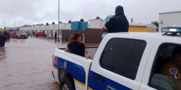 Atienden autoridades incidentes por lluvias durante la madrugada