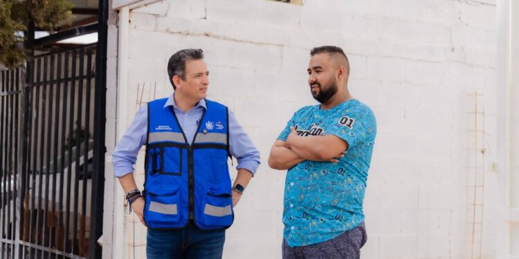 Entregan apoyos a familias afectadas por lluvias en Las Galeras