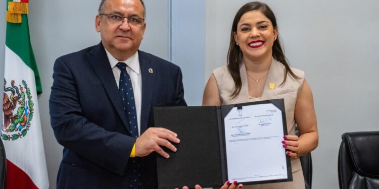 Firman convenio UACH y alcaldesa de Meoqui en apoyo a estudiantes