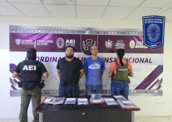 Dos hermanos son detenidos en la Robinson con drogas y arma