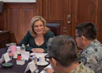 Más vigilancia y coordinación para frenar violencia en Juárez