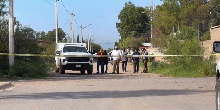 Encuentran dos cuerpos con disparos en La Mesa, Aldama