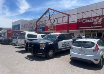 Detienen a sujeto por robar Oxxo en Plaza Vallarta
