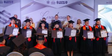 Primera generación del ISSCUU concluye licenciatura en seguridad