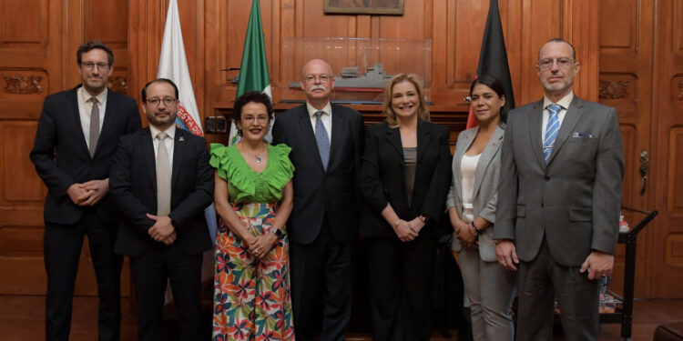 Gobernadora se reúne con embajador de Alemania