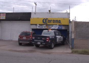 Roban mercancía de expendio de cerveza en el norte de la ciudad