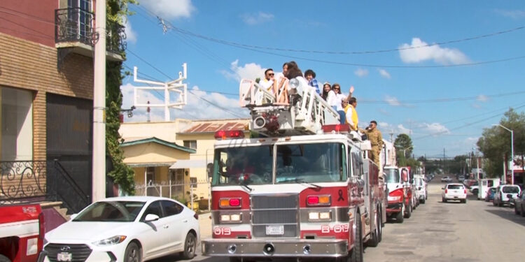 Bomberos de Cuauhtémoc celebran su día con convivencia