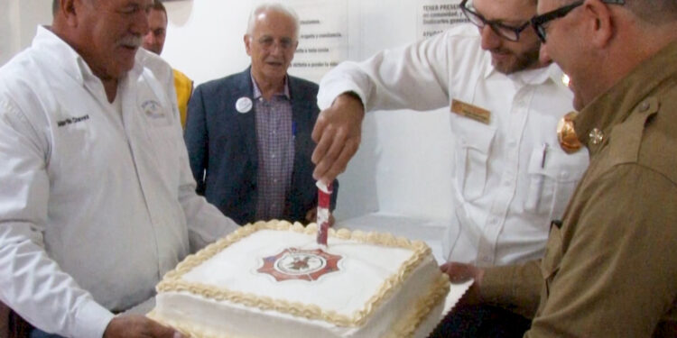 Bomberos de Cuauhtémoc celebran su día con convivencia
