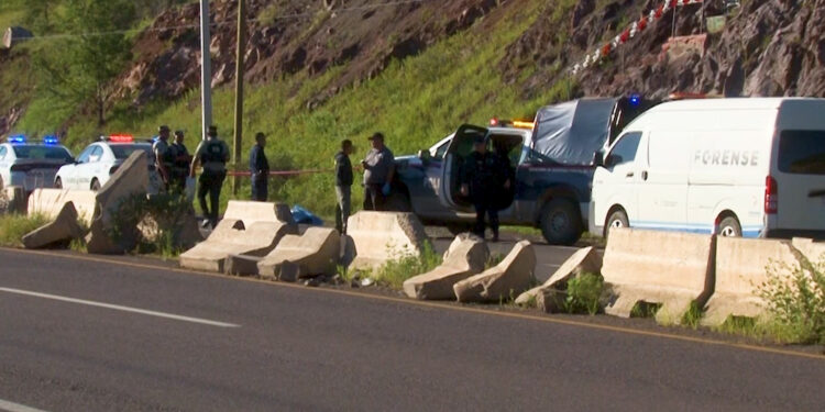Encuentran a hombre ejecutado en la carretera Cuauhtémoc-La Junta