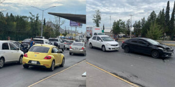 Choque en carambola de cuatro vehículos en la avenida Tecnológico