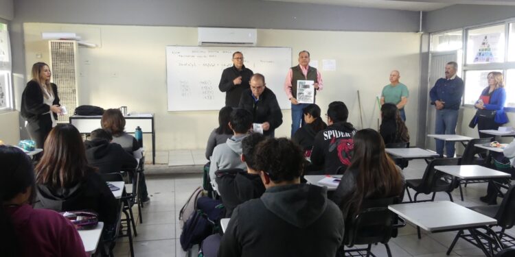 Implementará Conalep modelo bilingüe a partir de septiembre