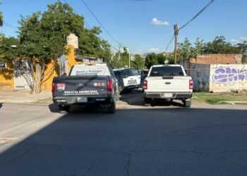 Muere hombre tras explosión al inflar llanta