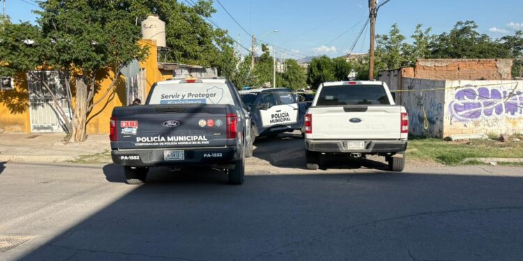 Muere hombre tras explosión al inflar llanta