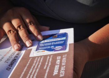 Entregan apoyos a personas con discapacidad permanente