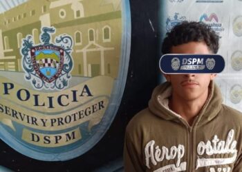 Detienen a menor tras intentar huir de comandancia norte