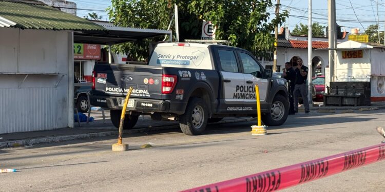 Localizan a hombre sin vida frente al IMSS Morelos