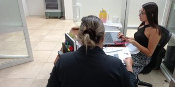 Atiende FGE a defraudados por Grupo Financiero Pacheco en Parral