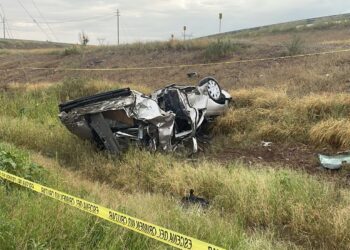 Conductor pierda la vida tras volcadura en la carretera Chihuahua-Delicias