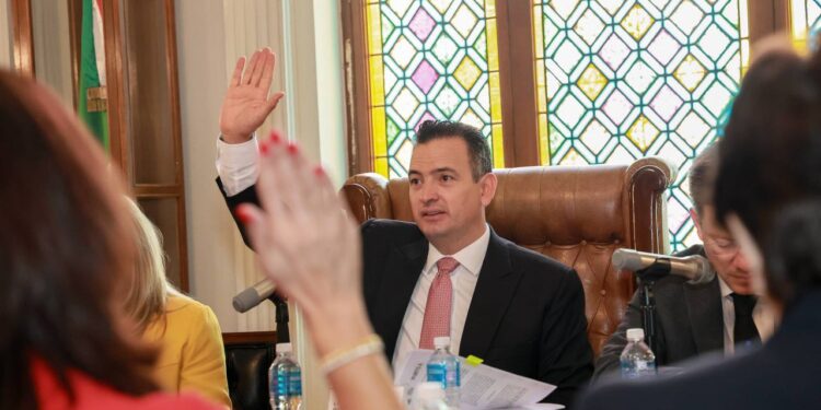 Cabildo aprueba sesión solemne para informe de gobierno