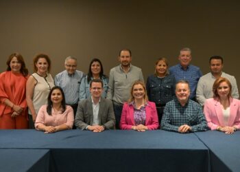 Gobernadora Campos se reúne con senadores del PAN