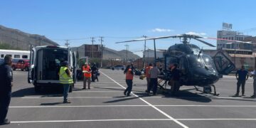Trasladan a dos policías heridos en Guadalupe y Calvo
