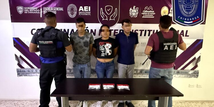 Detienen a 3 con narcóticos tras cateo en la colonia Tierra y Libertad