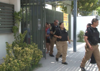 Detienen a estudiantes del Bachilleres 2 con cuchillos y vapeadores con presunta cannabis