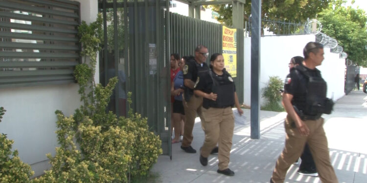 Detienen a estudiantes del Bachilleres 2 con cuchillos y vapeadores con presunta cannabis