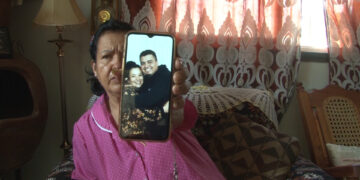 Madre denuncia entrega en mal estado del cuerpo de su hijo