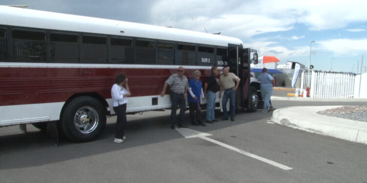 Transportistas protestan en complejo Bafar por competencia desleal