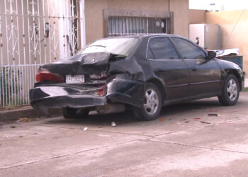 Vecinos reportan choque con fuga en colonia Tierra y Libertad
