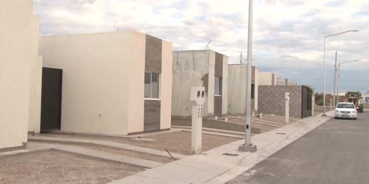 Vecinos denuncian presunto fraude de financiera en Delicias