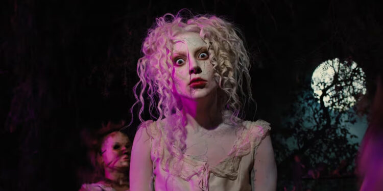 Lady Gaga graba video musical en la isla de las Muñecas de CDMX