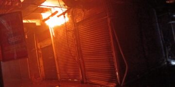 Incendio consumió cinco locales en El Pasito de Chihuahua